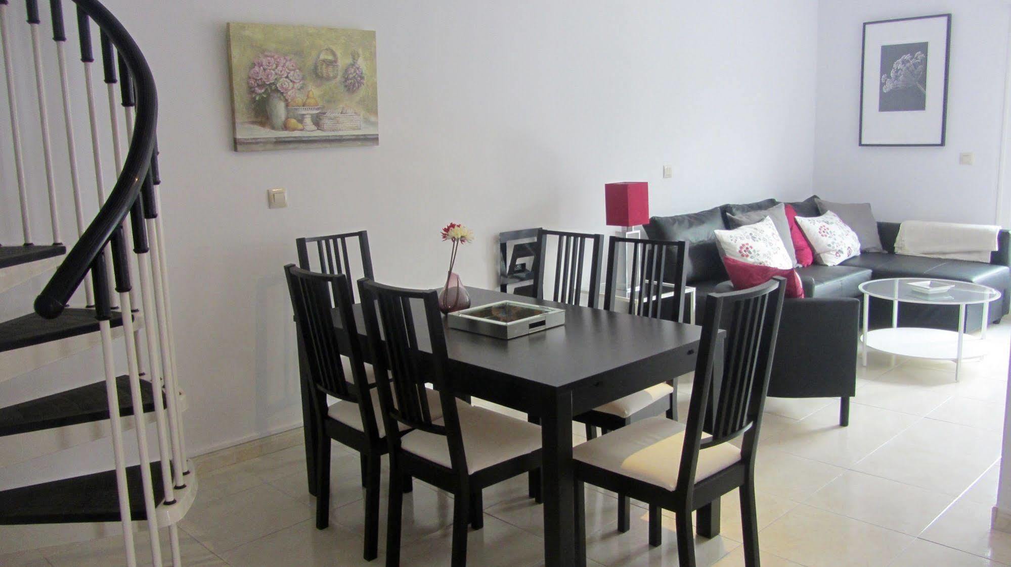 Apartamentos Decada Málaga Dış mekan fotoğraf
