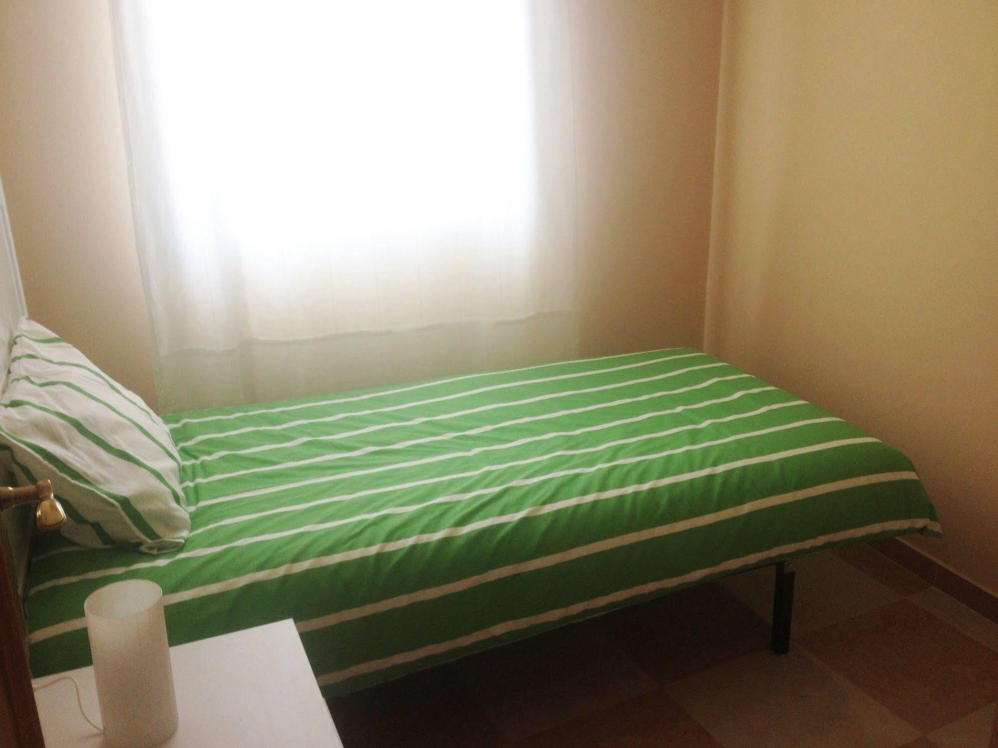 Apartamentos Decada Málaga Dış mekan fotoğraf